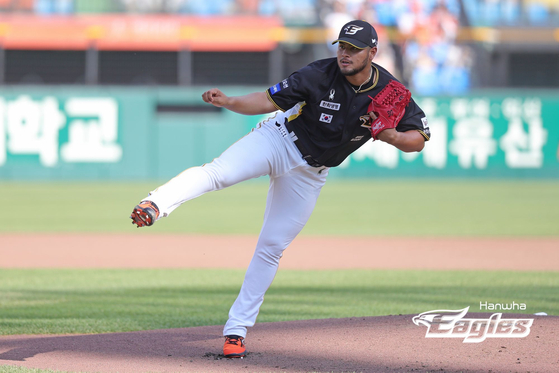 16일 대전 SSG 랜더스전에서 역투하는 한화 투수 하이메 바리아. 사진 한화 이글스