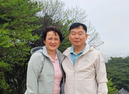 이종선 목포해경 예방지도계장과 아내 윤옥희씨. 사진 목포해경