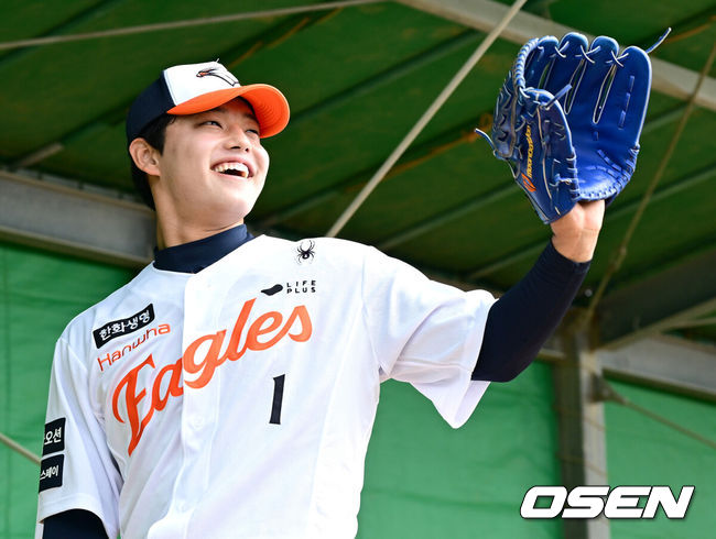 [OSEN=오키나와(일본), 최규한 기자] 한화 문동주. 2026.02.21/ dreamer@osen.co.kr