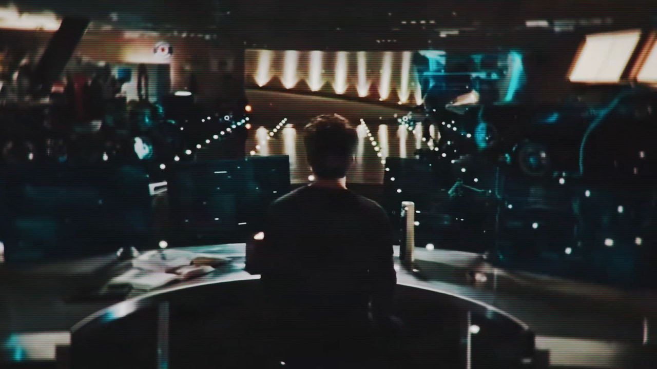 백악관이 게시한 전쟁 홍보 영상 속 영화 '아이언맨' 장면. 사진 백악관 엑스 캡처