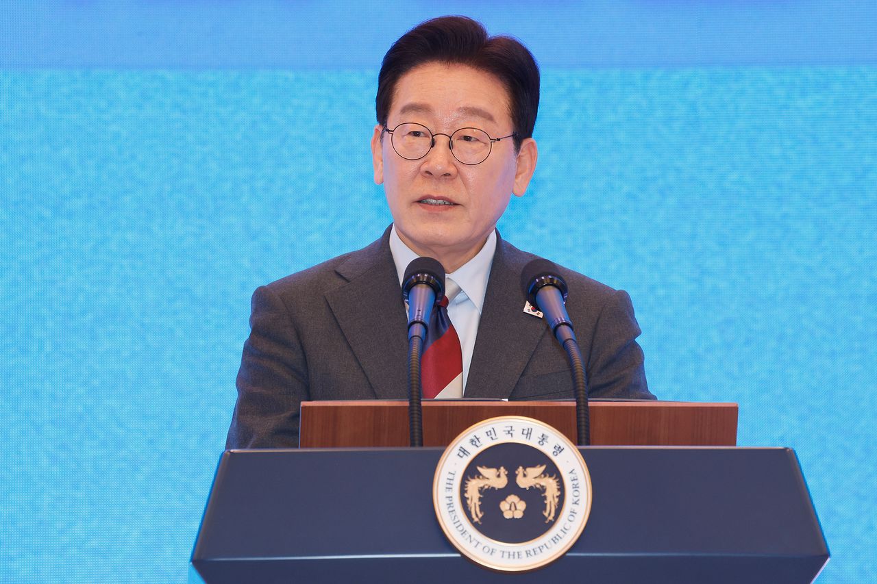 이재명 대통령이 5일 청와대 영빈관에서 열린 밀라노·코르티나 동계올림픽 선수단 격려 오찬에서 발언하고 있다. 청와대사진기자단