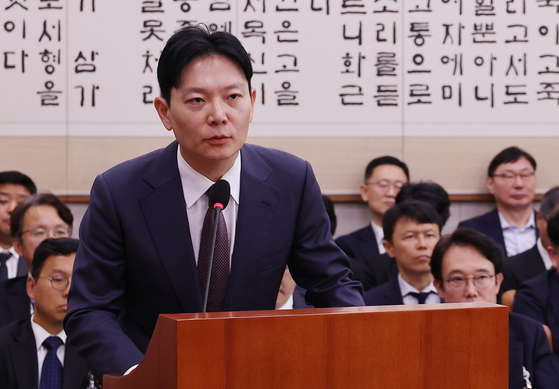 지난해 10월 14일 박상용 검사가 국회 법제사법위원회에서 열린 법무부 등에 대한 국정감사에서 의원들 질의에 답하고 있다. 임현동 기자