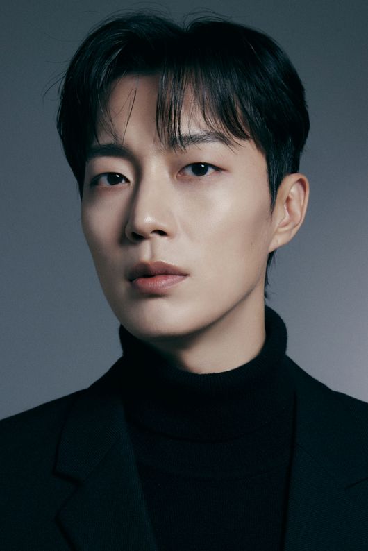어라운드어스 제공