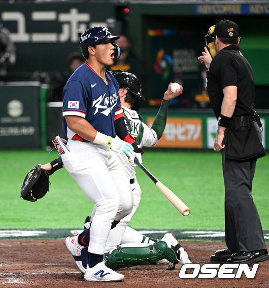 [OSEN=도쿄(일본), 손용호 기자] 9일 일본 도쿄돔에서 월드베이스볼클래식(WBC) 조별리그 C조 한국과 호주의 경기가열렸다. 5회초 2사에서 한국 안현민이 볼넷을 얻어내고 있다. 2026.03.09/spjj@osen.co.kr