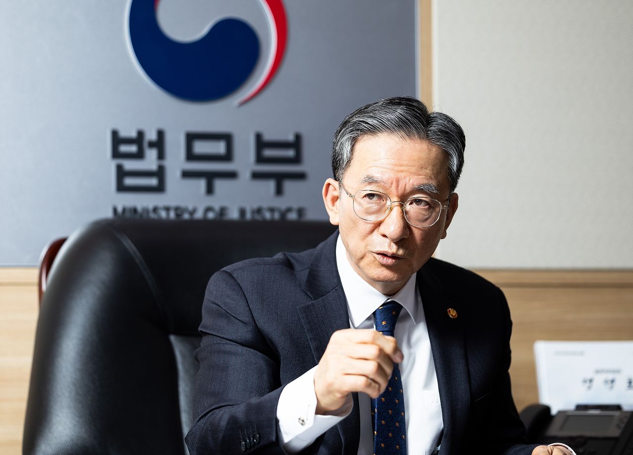 정성호 법무부 장관이 9일 오후 법무부 과천청사에서 중앙일보와 인터뷰했다. 우상조 기자