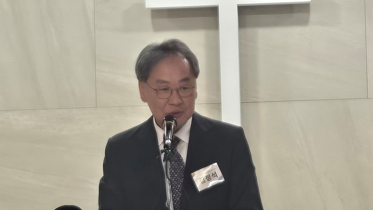 한교총 김정석 대표회장은 "희망은 헬라어로 확신이란 뜻이다. 사망의 권세를 이기고 부활하신 예수님을 통해서 우리는 희망의 확신을 본다"고 말했다. 백성호 기자