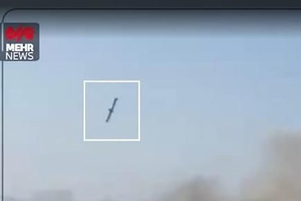영상에 포착된 토마호크 미사일. 사진 이란 메르 통신 영상 캡처