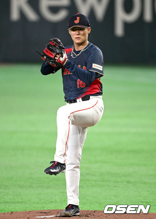 일본 투수 야마모토 요시노부. / OSEN DB