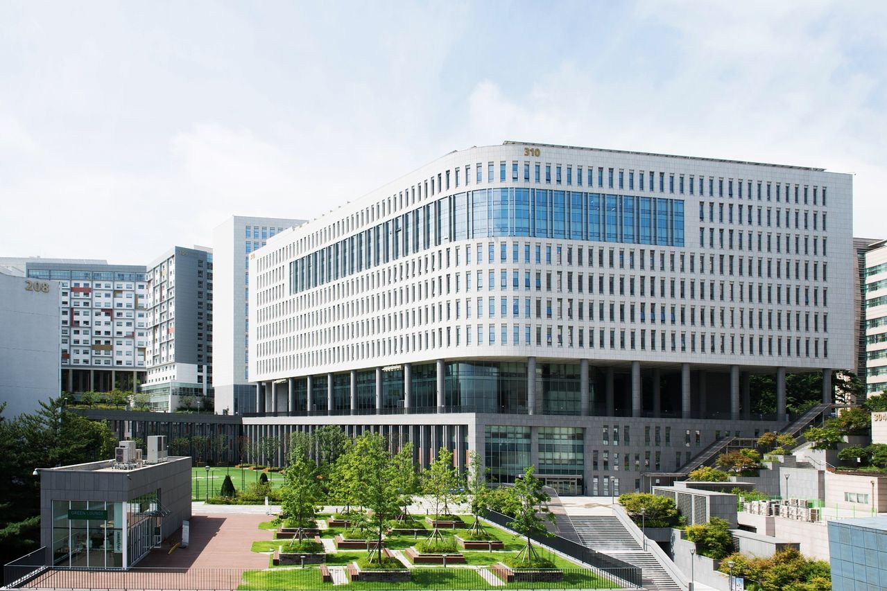 중앙대학교 310관 전경