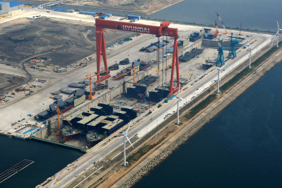 전북 군산시 제2국가산단 내 HD현대중공업 군산조선소 전경. [중앙포토]