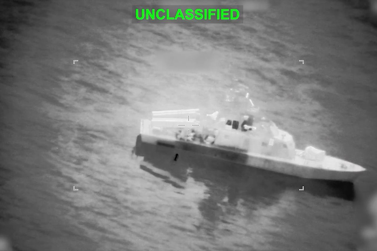 미 중부사령부는 지난 10일, 호르무즈 해협 인근에서 기뢰부설함 16척을 포함해 다수의 이란 해군 함정을 격침시킨 모습을 공개했다. 미국 중부사령부 X