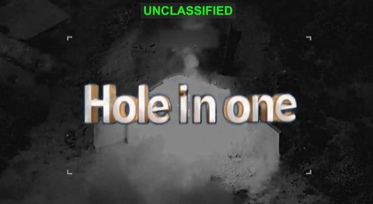 미국 백악관은 13일(현지시간) X(옛 트위터) 계정에 닌텐도 ‘위(Wii)’ 게임 화면 속 주인공이 골프 홀인원이나 야구 장외 홈런을 기록하는 모습과 미군이 이란을 공습하는 장면을 이어 붙인 선전 영상을 게시했다. 백악관 X 캡처