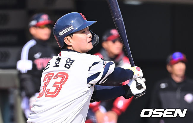 [OSEN=부산, 이석우 기자] 롯데 자이언츠 손호영 074 2026.03.14 / foto0307@osen.co.kr
