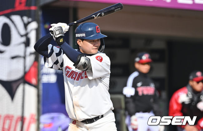 [OSEN=부산, 이석우 기자] 롯데 자이언츠 손호영 080 2026.03.14 / foto0307@osen.co.kr