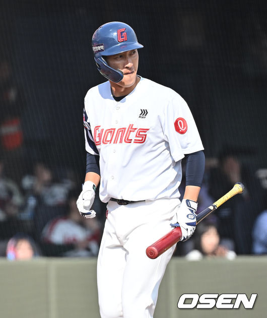 [OSEN=부산, 이석우 기자] 롯데 자이언츠 노진혁 084 2026.03.14 / foto0307@osen.co.kr