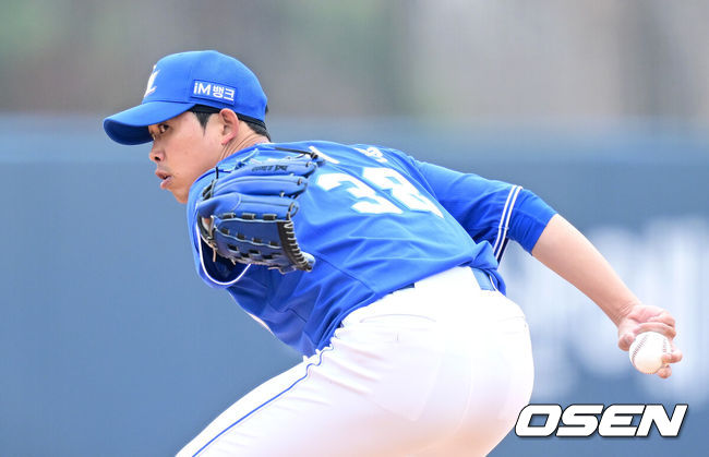 [OSEN=이천, 최규한 기자] 15일 경기도 이천 두산베어스파크에서 ‘2026 신한 SOL KBO리그’ 시범경기 두산 베어스와 삼성 라이온즈의 경기가 열렸다.홈팀 두산은 최승용, 방문팀 삼성은 임기영을 선발로 내세웠다.삼성 선발 임기영이 힘차게 공을 뿌리고 있다. 2026.03.15 / dreamer@osen.co.kr