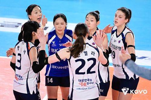 안갯속 포스트시즌 향방의 키를 쥔 프로배구 여자부 5위 IBK기업은행. [사진 한국배구연맹]