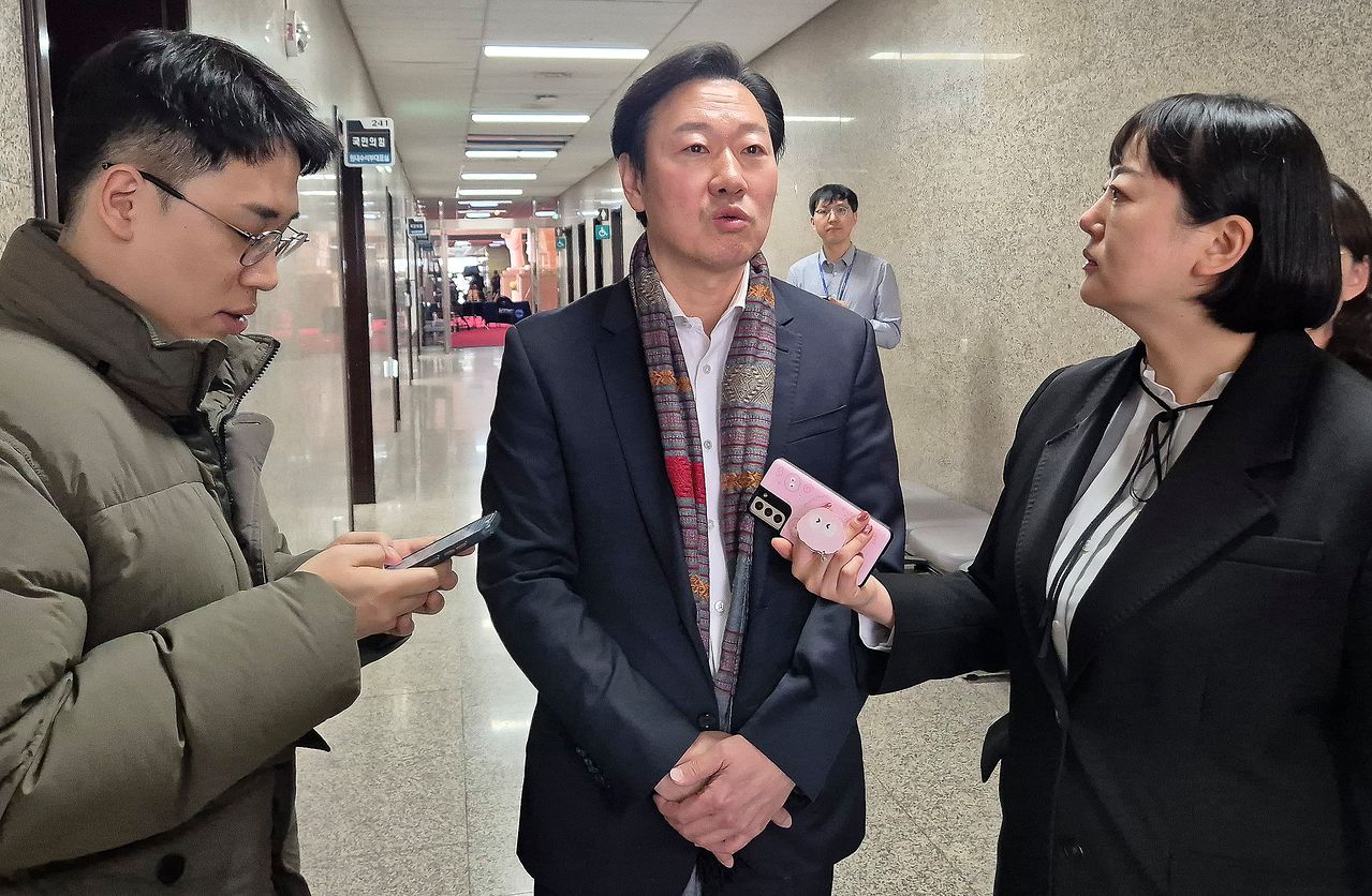 국민의힘 원내대표 비서실장을 맡고 있는 초선 박수민 의원이 17일 국회에서 서울시장 출마의 뜻을 밝히고 있다. 연합뉴스