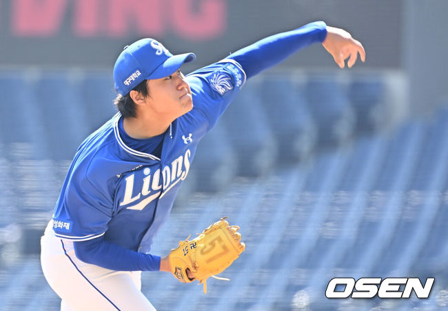 [OSEN=창원, 이석우 기자] 19일 창원NC파크에서 2026 신한 SOL KBO 리그 시범경기 NC 다이노스와 삼성 라이온즈의 경기가 열렸다. 홈팀 NC는 토다가, 방문팀 삼성은 이승현이 선발 출전했다. 삼성 라이온즈 선발투수 이승현이 역투하고 있다. 2026.03.19 / foto0307@osen.co.kr