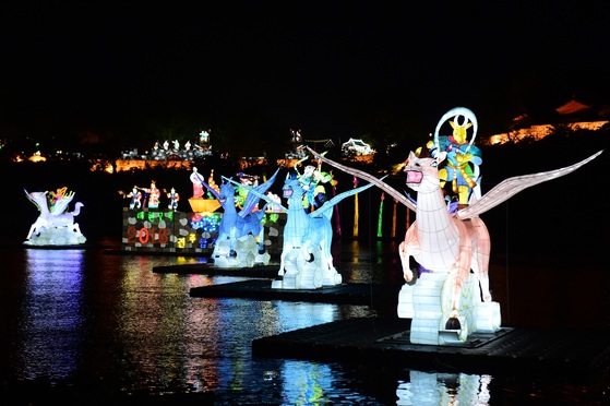 남강 유등 모습. [사진 진주시]
