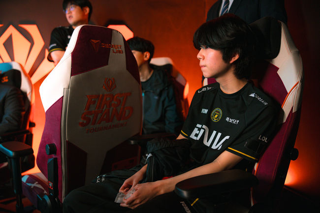 라이엇 게임즈 플리커.