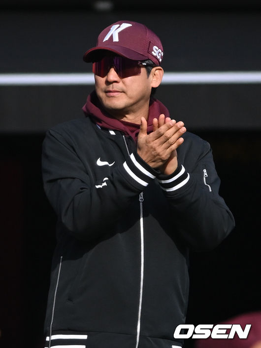 키움 히어로즈 설종진 감독. /OSEN DB