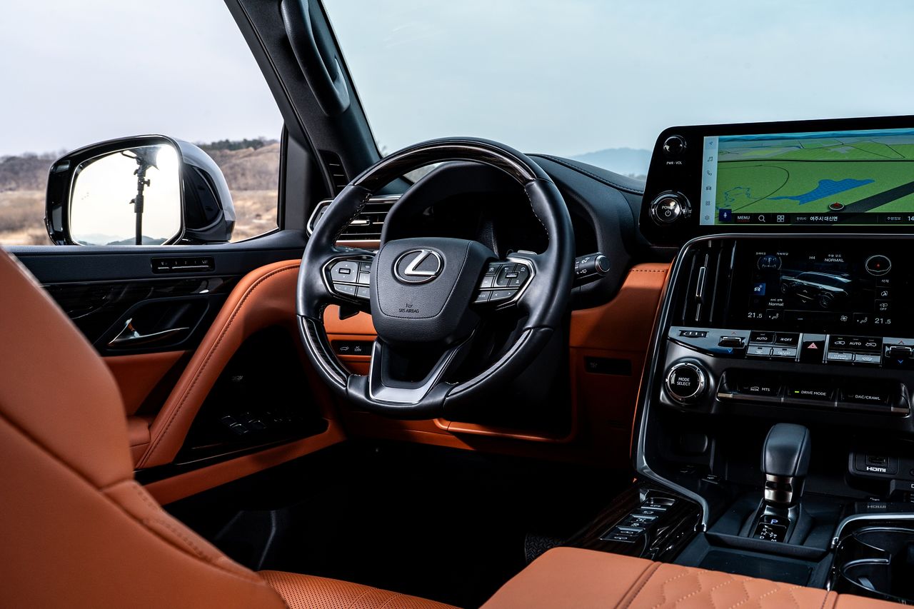 렉서스 LS 700h.