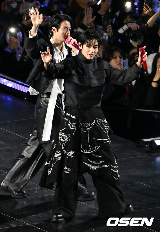 V, 광화문 광장 빛내는 미소 (사진=민경훈 기자)