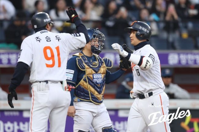 한화 이글스는 23일 대전 한화생명 볼파크에서 열린 2026 신한 SOL KBO리그 NC 다이노스와의 경기에서 11-4로 대승을 거뒀다. 이날 승리로 2연패를 끊은 한화는 시범경기 전적 5승6패를 만들었다. 한화 이글스 제공