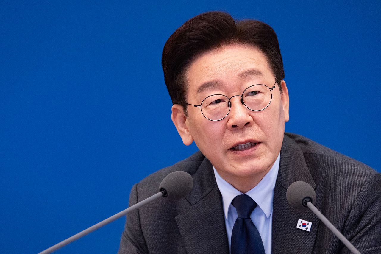 이재명 대통령이 24일 오전 청와대에서 열린 11회 국무회의에 참석해 발언하고 있다. 전민규 기자