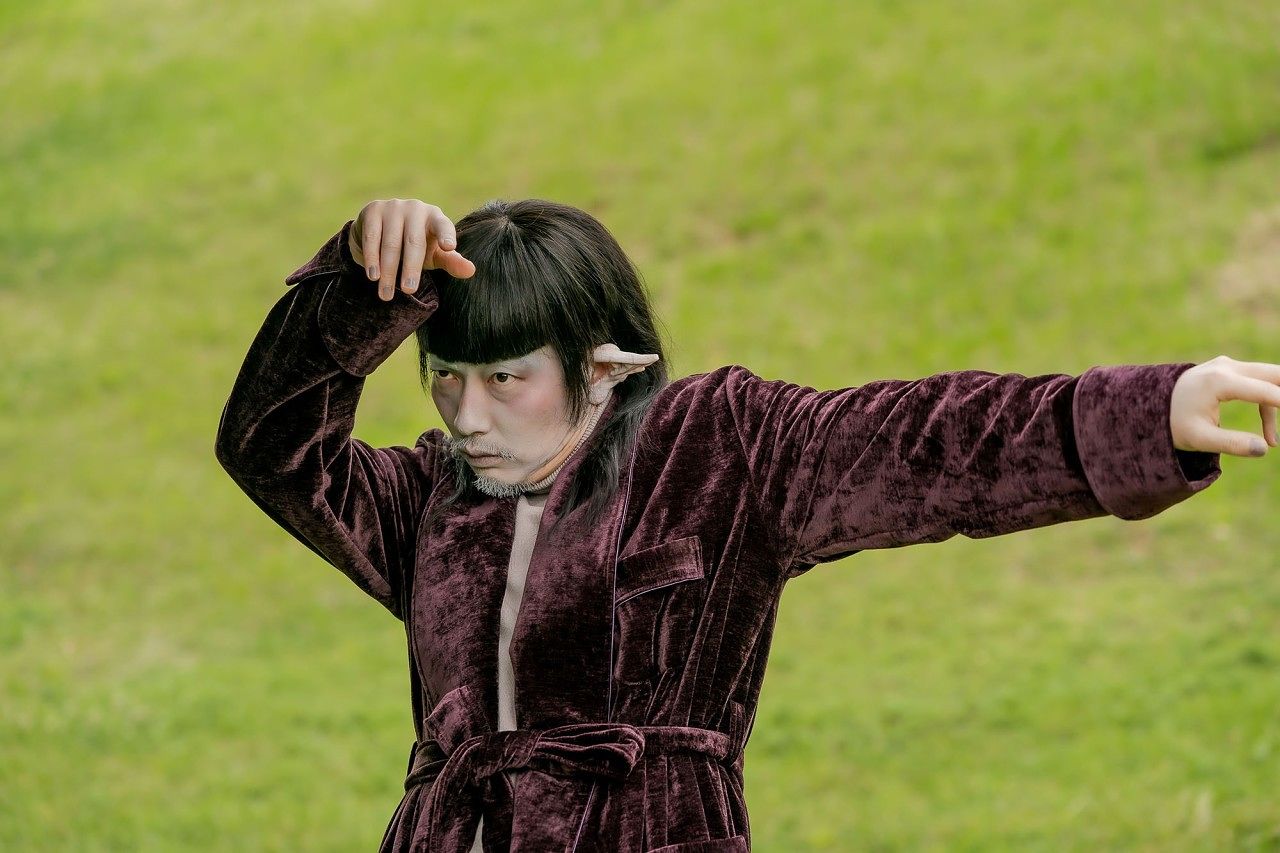 영화 '메소드연기'에서 이동휘를 일약 스타덤에 올려놓은 '알계인'(알코올중독 외계인).  사진 바이포엠스튜디오 