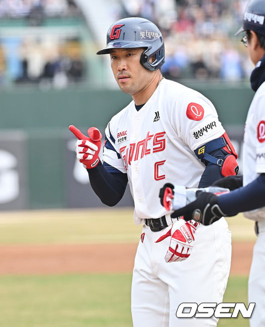 롯데 자이언츠 전준우. /OSEN DB