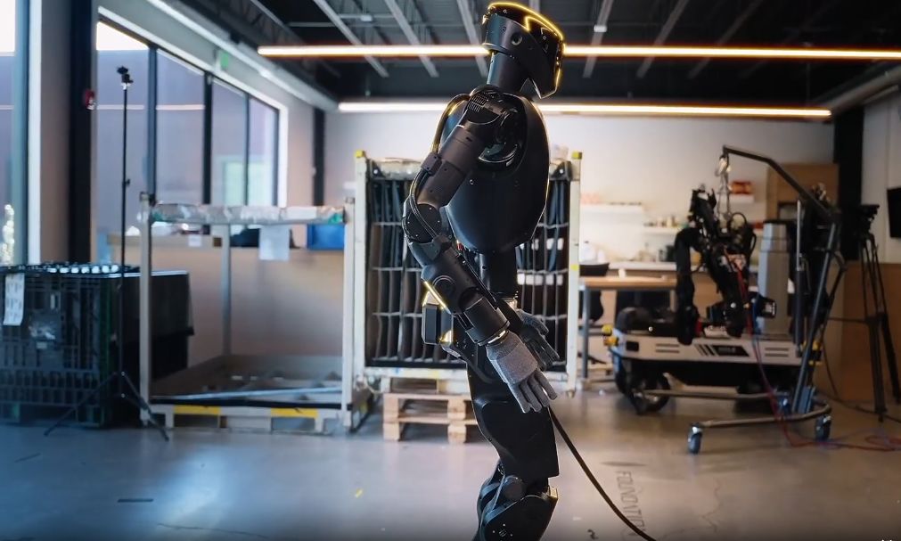 미국 기업 파운데이션이 개발한 휴머노이드 ‘팬텀 MK-1’. 사진 파운데이션 제공 