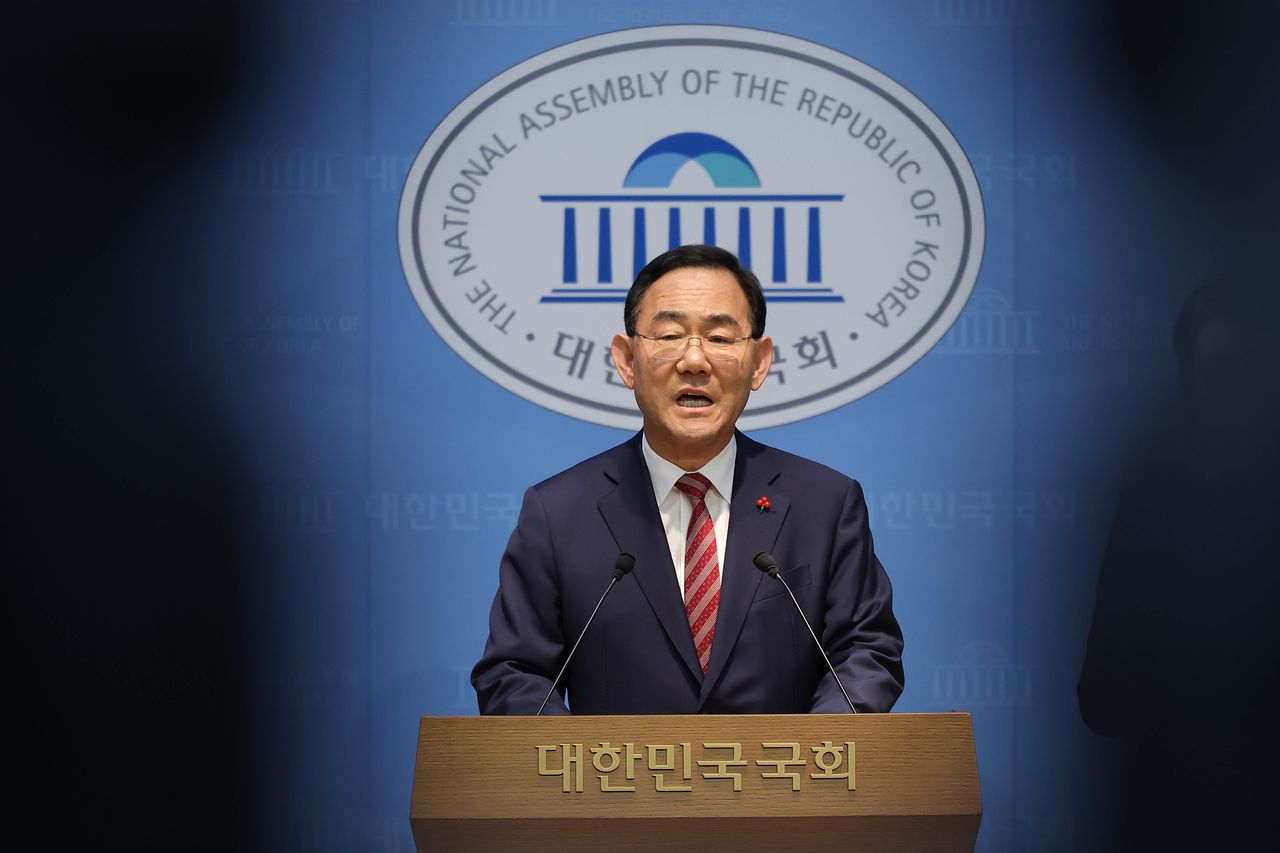 국민의힘 대구시장 후보 경선에서 '컷오프'된 주호영 국회부의장이 26일 국회 소통관에서 기자회견을 하고 있다. 연합뉴스