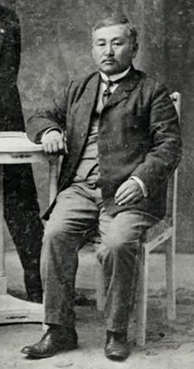 최재형 선생은 가난한 농노의 아들로 태어나 이국땅에서 평생 모은 재산을 항일투쟁과 동포지원활동에 바쳤다. 사진은 1915년에 촬영한 선생의 모습. 사진 최재형기념사업회