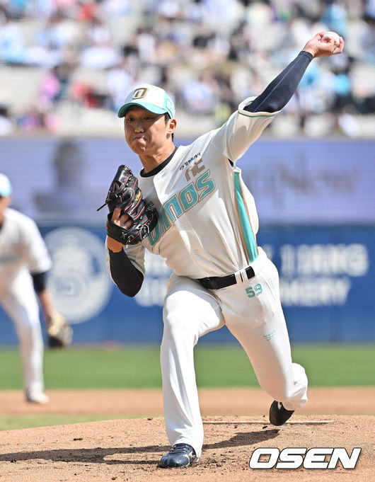 [OSEN=창원, 이석우 기자] 28일 창원NC파크에서 2026 신한 SOL KBO 리그 NC 다이노스와 두산 베어스의 경기가 열렸다. 홈팀 NC는 구창모가, 방문팀 두산은 플렉센이 선발 출전했다. NC 다이노스 선발투수 구창모가 역투하고 있다. 2026.03.28 / foto0307@osen.co.kr