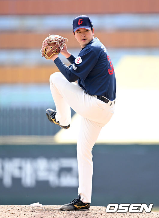 [OSEN=이대선 기자] 롯데 김원중 2026.03.24 /sunday@osen.co.kr