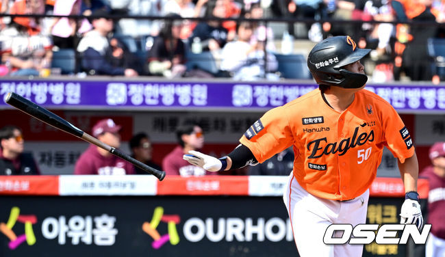 [OSEN=대전, 최규한 기자] 29일 대전 한화생명볼파크에서 ‘2026 신한 SOL KBO리그’ 한화 이글스와 키움 히어로즈의 경기가 열렸다.홈팀 한화는 왕옌청, 방문팀 키움은 하영민을 선발로 내세웠다. 3회말 무사 1루 상황 한화 강백호가 달아나는 좌중간 투런포를 날리고 있다. 2025.03.29 / dreamer@osen.co.kr