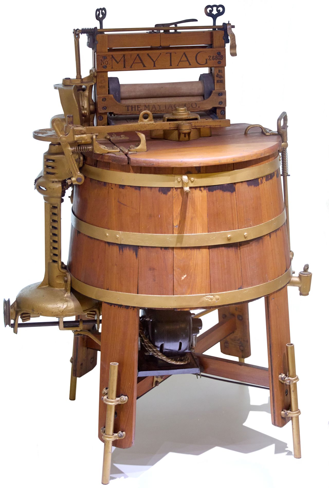  1911년 미국 가전업체 메이택의 전자세탁기. 