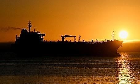 지난 1월 쿠바 마탄사스 석유 터미널에 정박된 유조선. 로이터=연합뉴스 