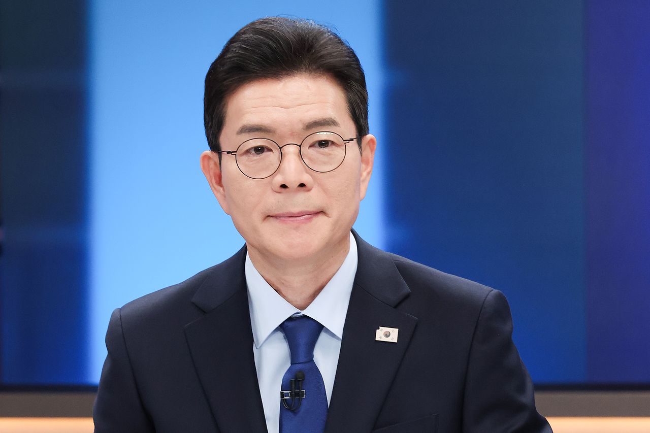 지난 20일 서울 마포구 JTBC에서 열린 더불어민주당 서울시장 예비경선 합동토론회에 정원오 예비후보가 참석하고 있다. 뉴스1