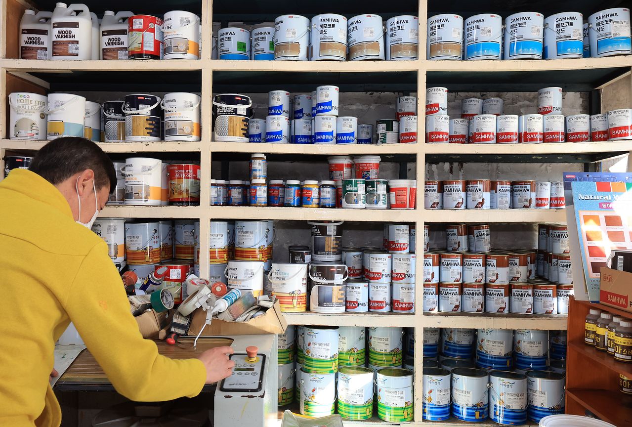 나프타 쇼크로 인테리어 업계도 가격 상승 압박을 받고 있다. 뉴스1