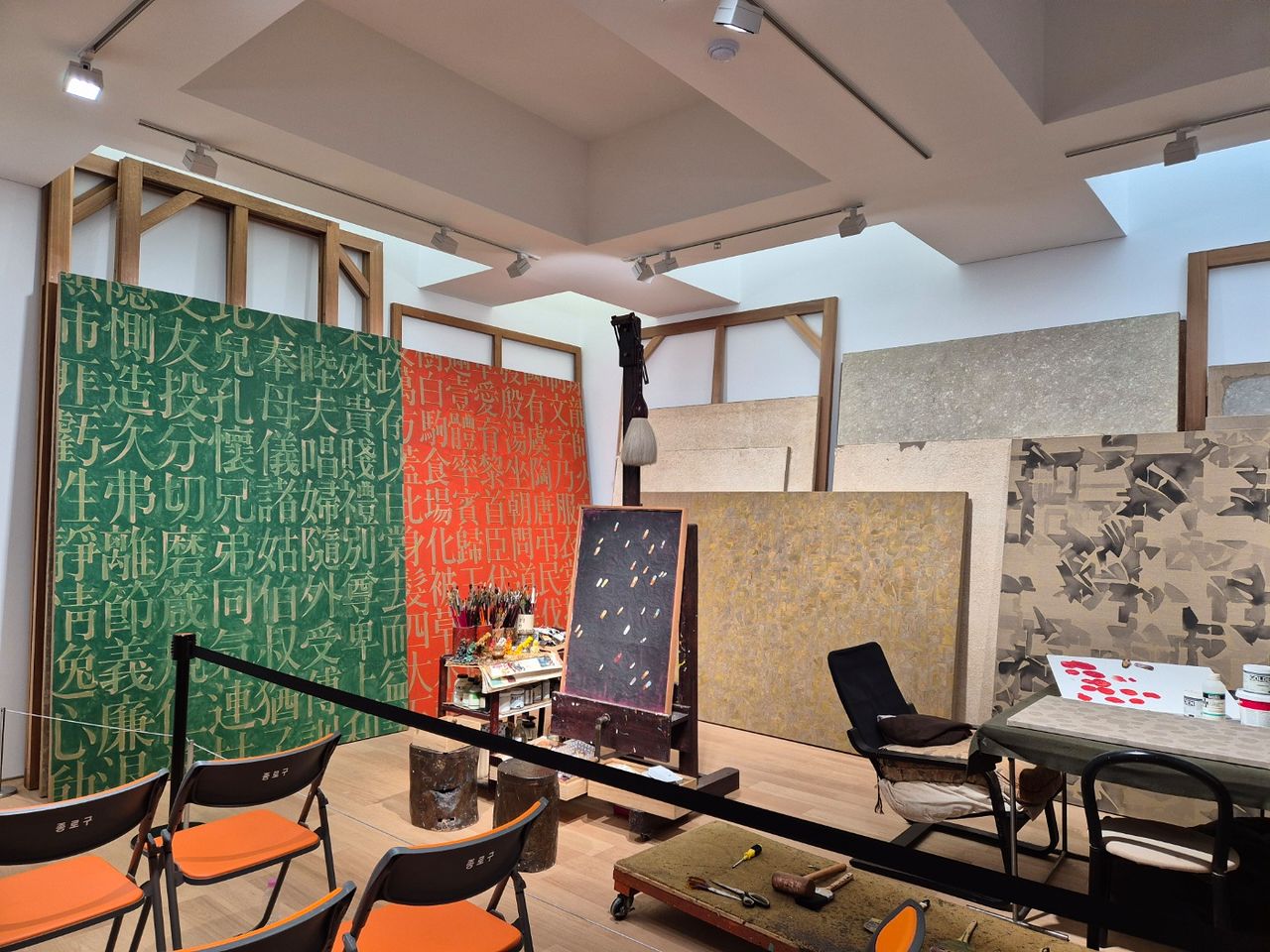 지하 2층 작업실. 