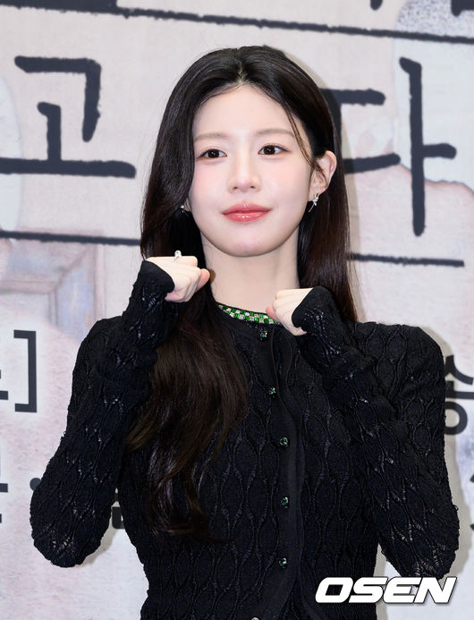 [OSEN=이대선 기자] 17일 오후 서울 에서 JTBC새 토일드라마‘모두가 자신의 무가치함과 싸우고 있다’ 제작발표회가 열렸다.