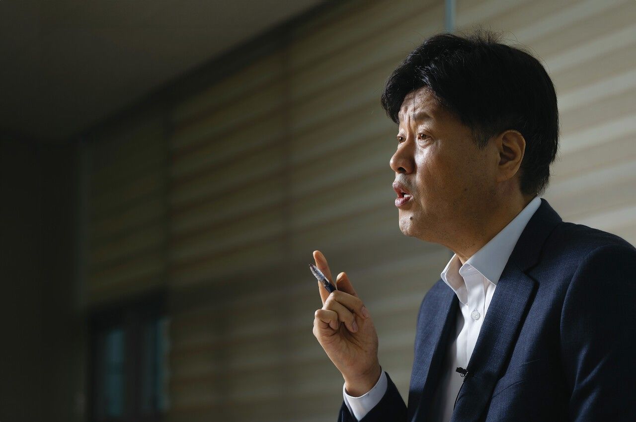 김용 전 민주연구원 부원장은 4월 10일 서울 여의도 국회 앞에서 “경기도 대변인으로 활동했기 때문에 경기도 지역 재·보궐선거에 나설 생각”이라고 말했다. 김정훈 기자