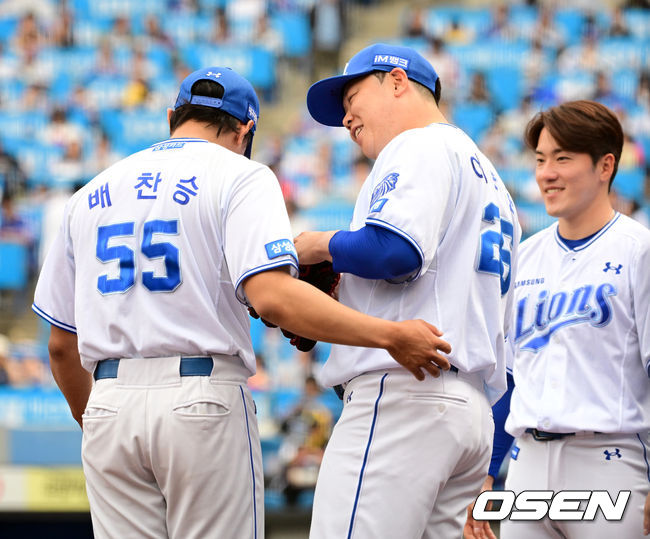 이승현에게 감사 전하는 배찬승 
