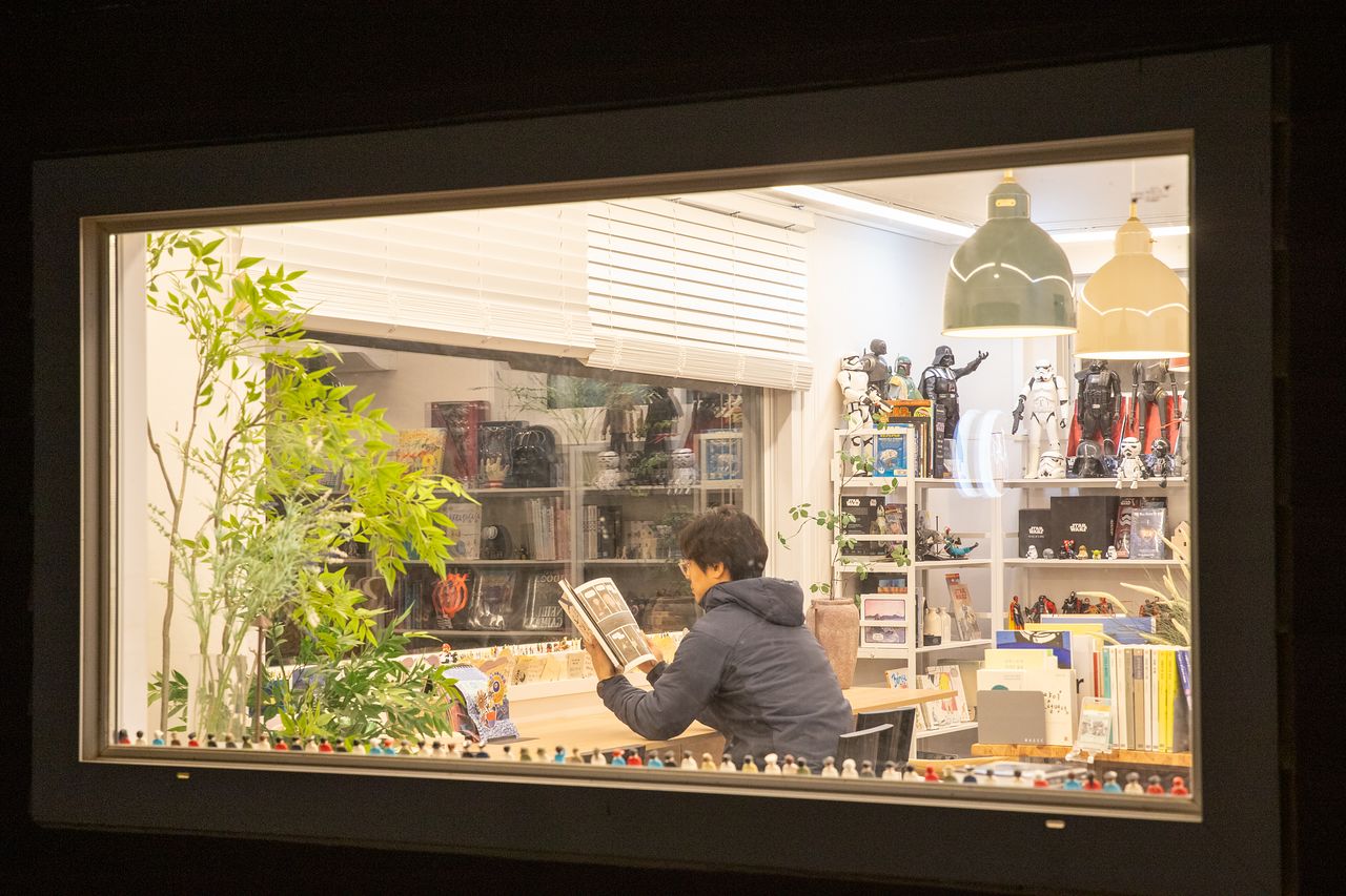 서점마을에서 묵으면 밤새 6개 서점을 이용할 수 있다.