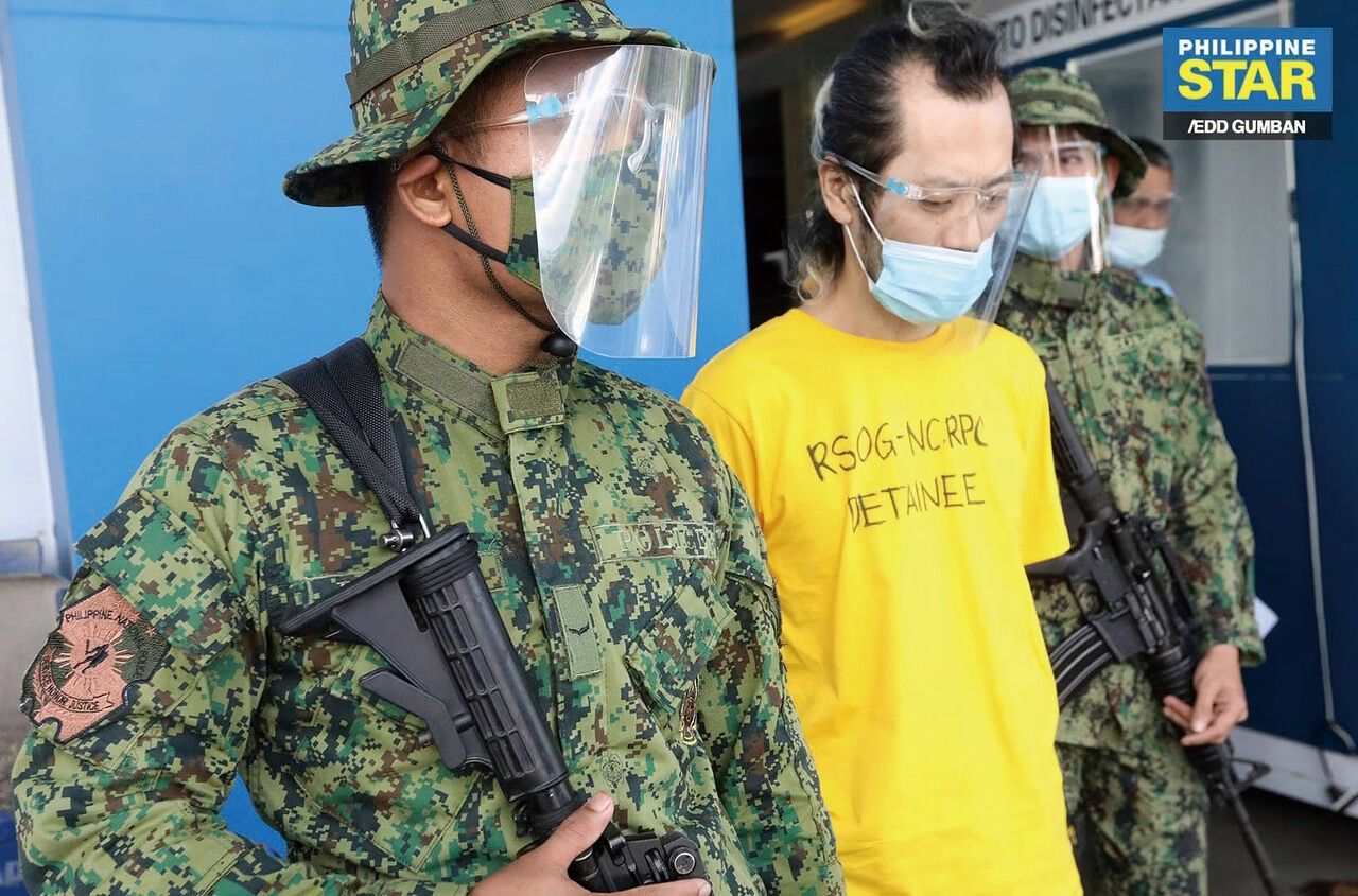 두 차례의 탈주를 감행한 박왕열은 2020년 10월 필리핀 현지 경찰에 의해 라구나의 모처에서 재검거된다. 현장에는 다량의 마약이 발견됐으며, 오랜 도피 생활에 굉장히 수척해져 있었다고 한다. 이후 뉴빌리비드 교도소에 수감된 그는 단기 징역 52년, 장기 징역 60년 확정판결을 받지만 비교적 운신이 자유로운 교도소 내에서 그는 필로폰 유통과 관련해 옥중 경영을 이어가게 된다. [사진 경남경찰청]