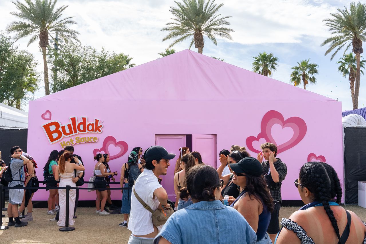 지난해 4월 미국 캘리포니아 인디오에서 열린 '코첼라 밸리 뮤직 앤드 아츠 페스티벌'에 마련된 불닭 부스 전경. 사진 삼양식품