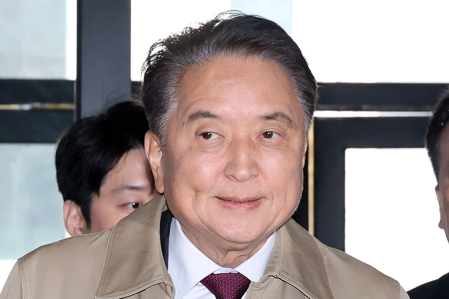 김영환 충북도지사가 지난달 17일 서울 영등포구 국민의힘 당사에 항의 방문하고 있다. 연합뉴스